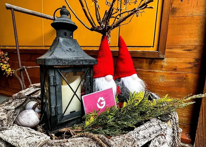 Aphrodite West Magnificent Eiger View Apartment